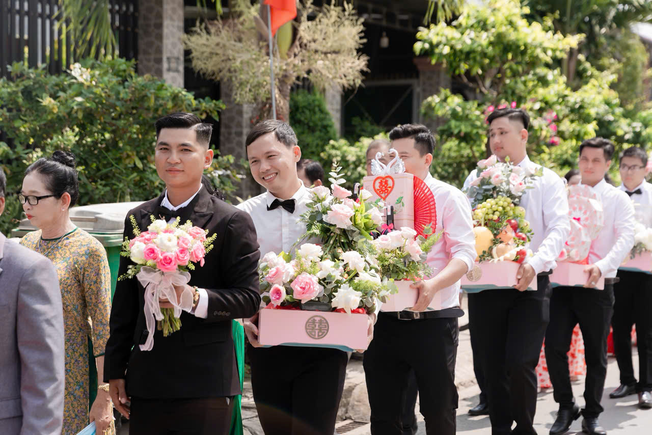 Nhận Trang Trí Gia Tiên Trọn Gói Đức Huệ Long An
