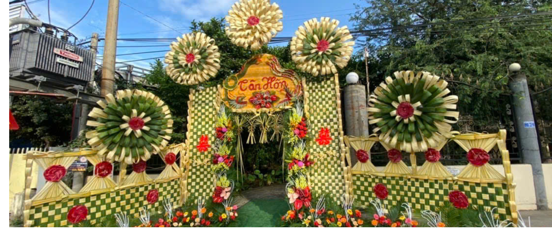 Cổng lá dừa